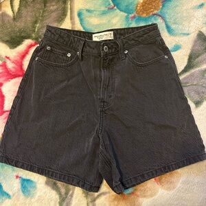 A&F Loose Short High Rise